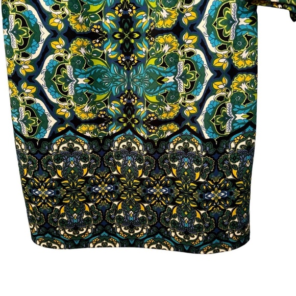 London Times Women's 3/4 Sleeve Crepe Shift Dress. Green and Blue. Size 8 - Picture 6 of 10